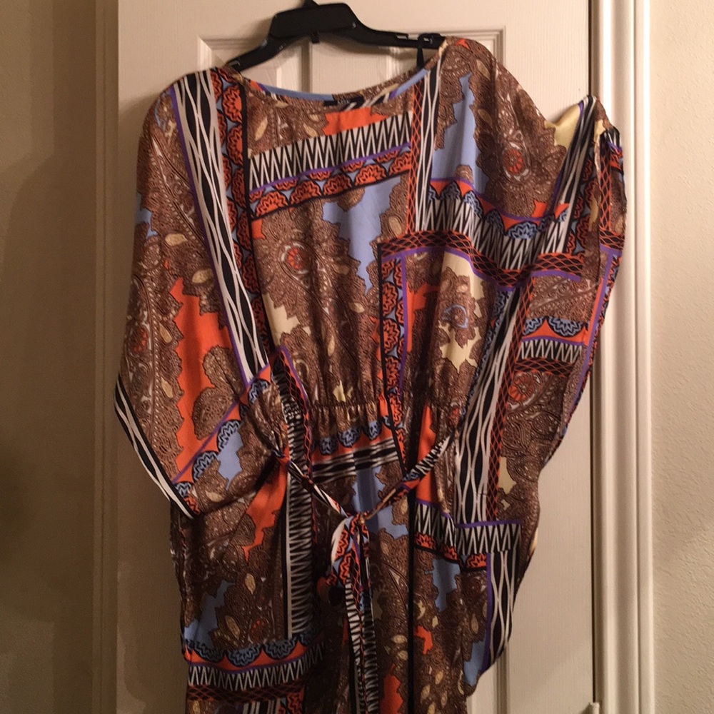 Dress - Picture 3 of 4